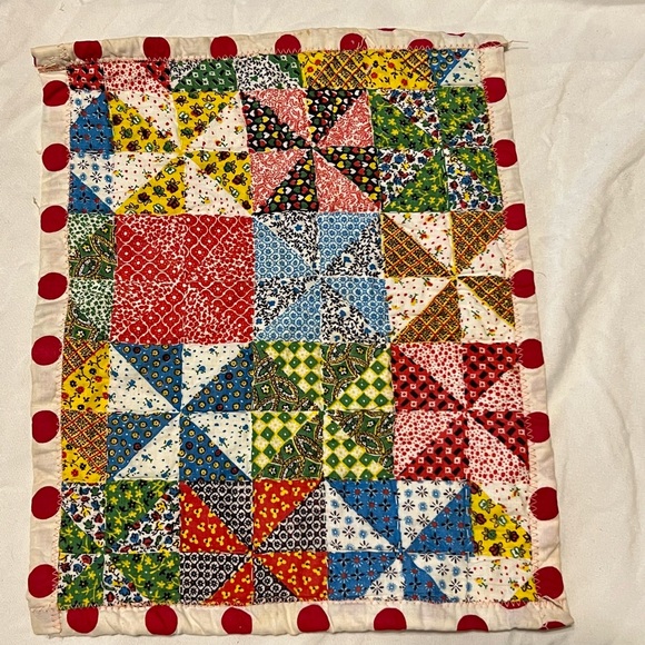 SOLD!!! Vintage patchwork quilt blanket doll or dollhouse 10”x12” - Picture 13 of 13